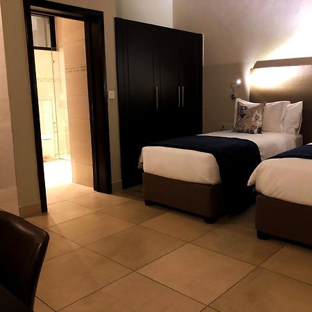 Mythos Boutique Hotel Кігалі Номер фото